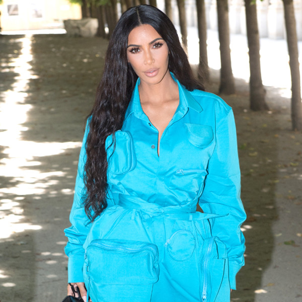 Paris FW 2020 Street Style: Kanye West et Kim Kardashian  Kim kardashian  outfits, Street fashion photos, Kanye west and kim