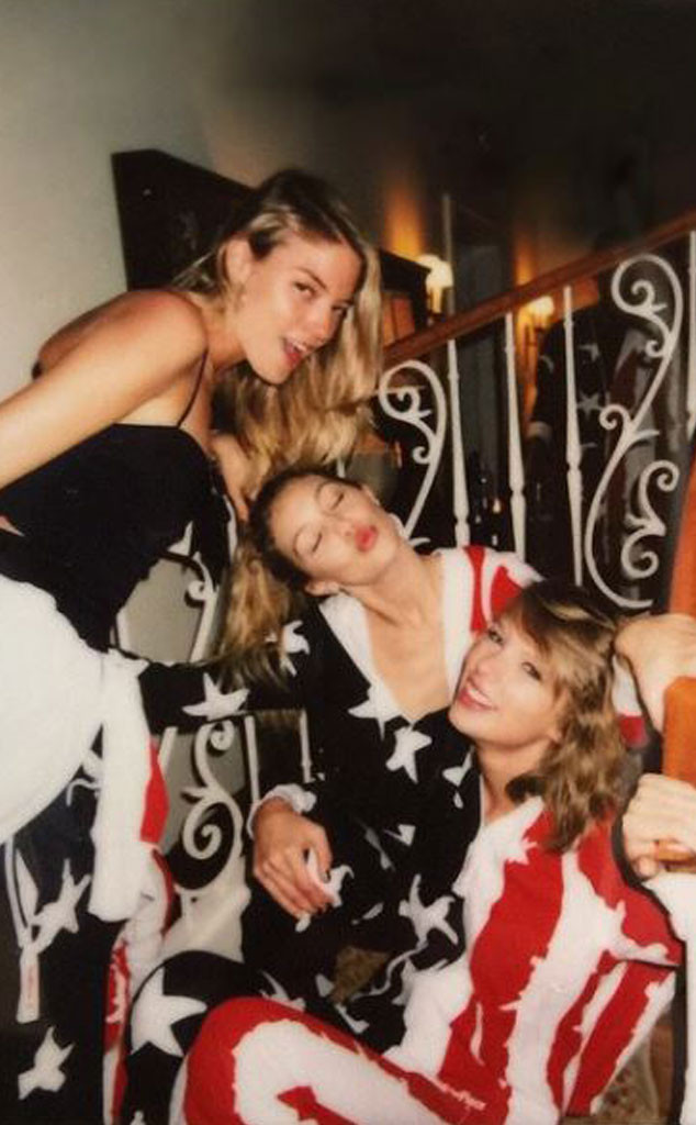 Taylor Swift, 4th of July, Martha Hunt, Gigi Hadid, Style