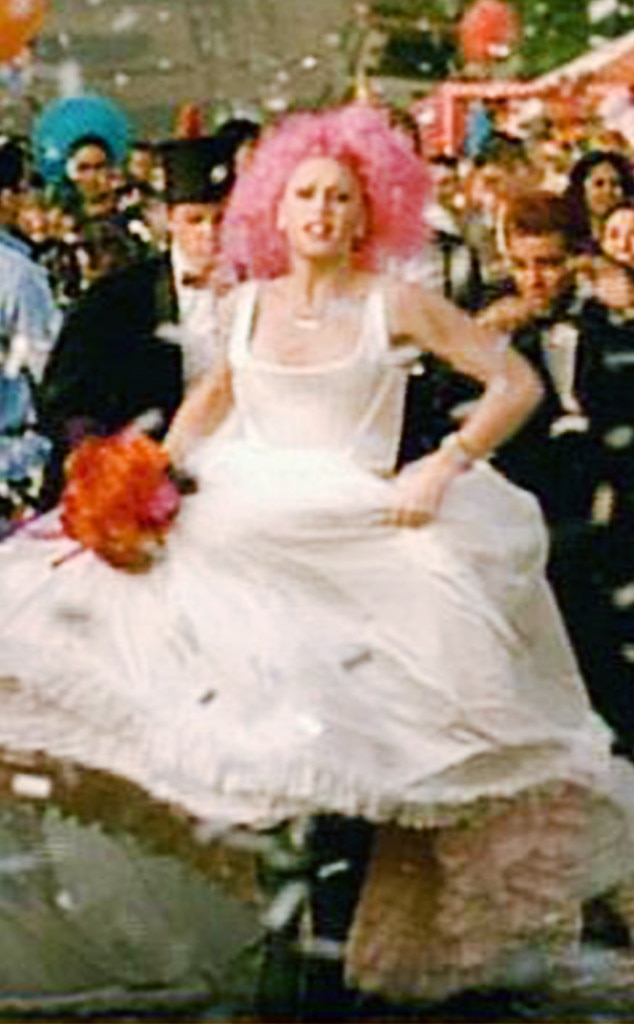 13. Gwen Stefani from Best Wedding Dresses From Music ...