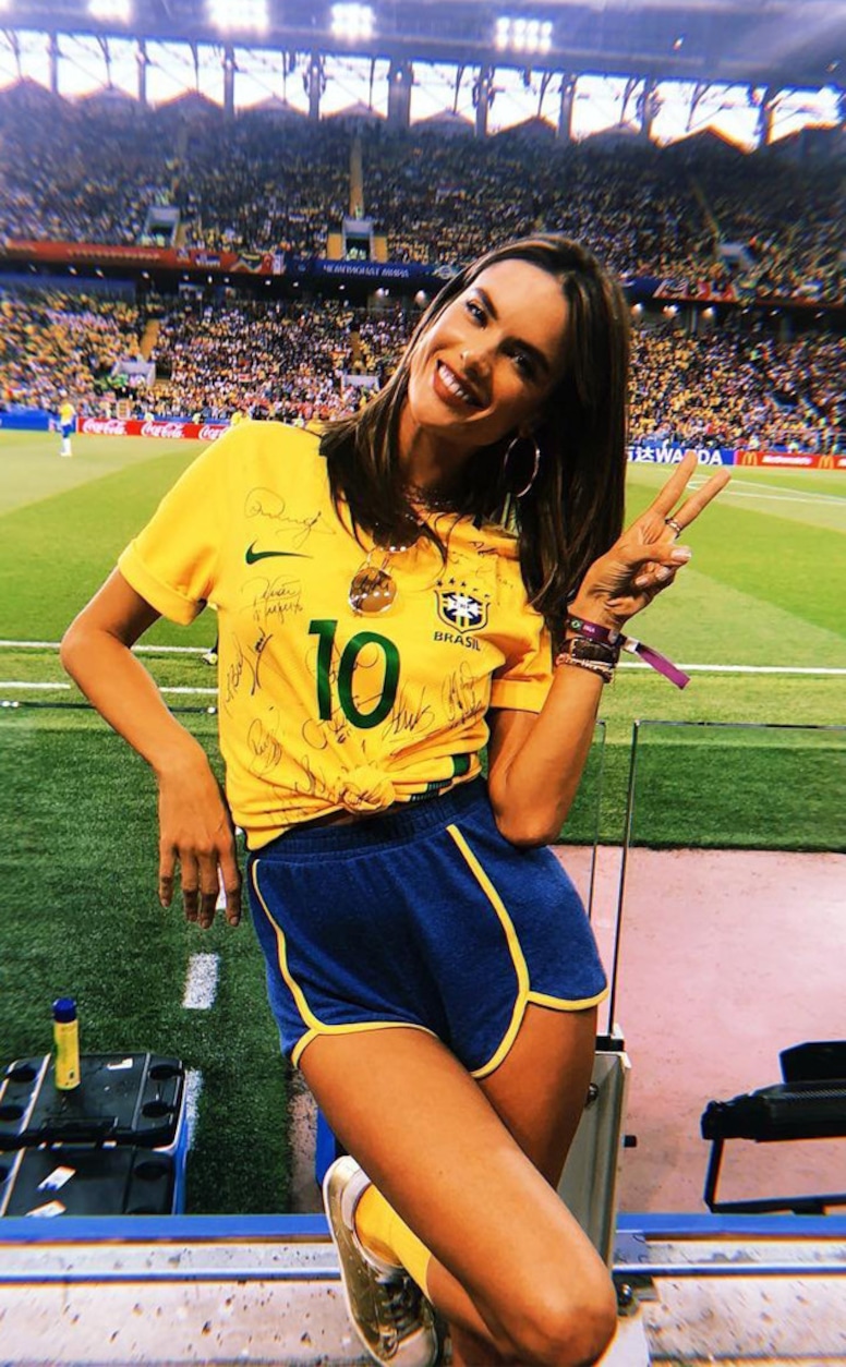 Alessandra Ambrosio, Instagram, celeb World Cup fans