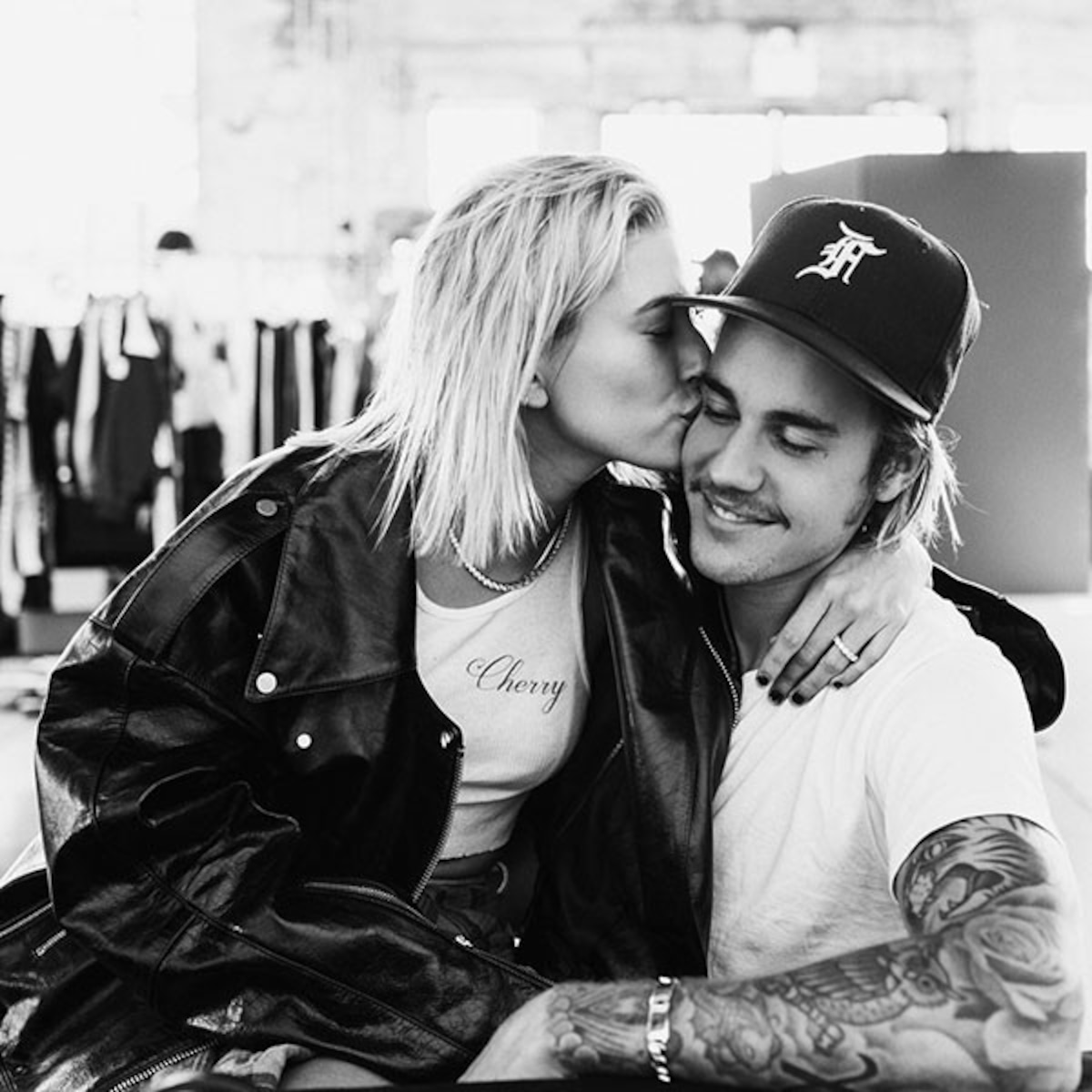 Hailey Baldwin And Justin Bieber Share Passionate Kiss At Hockey Game E Online Hailey Baldwin And Justin Bieber Share Passionate Kiss At Hockey Game E Online
