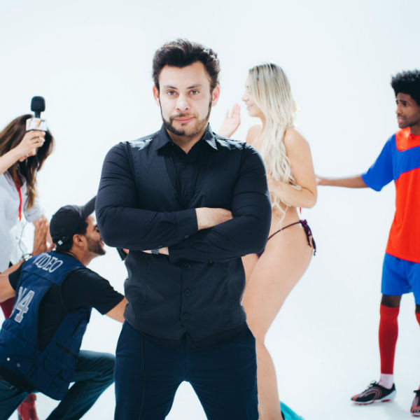 Cacau Oliver, Criador de Celebridades