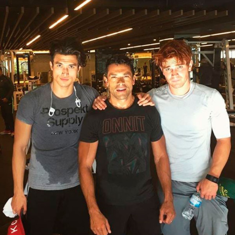 Riverdale, Charles Melton, Mark Consuelos, KJ Apa, Cast