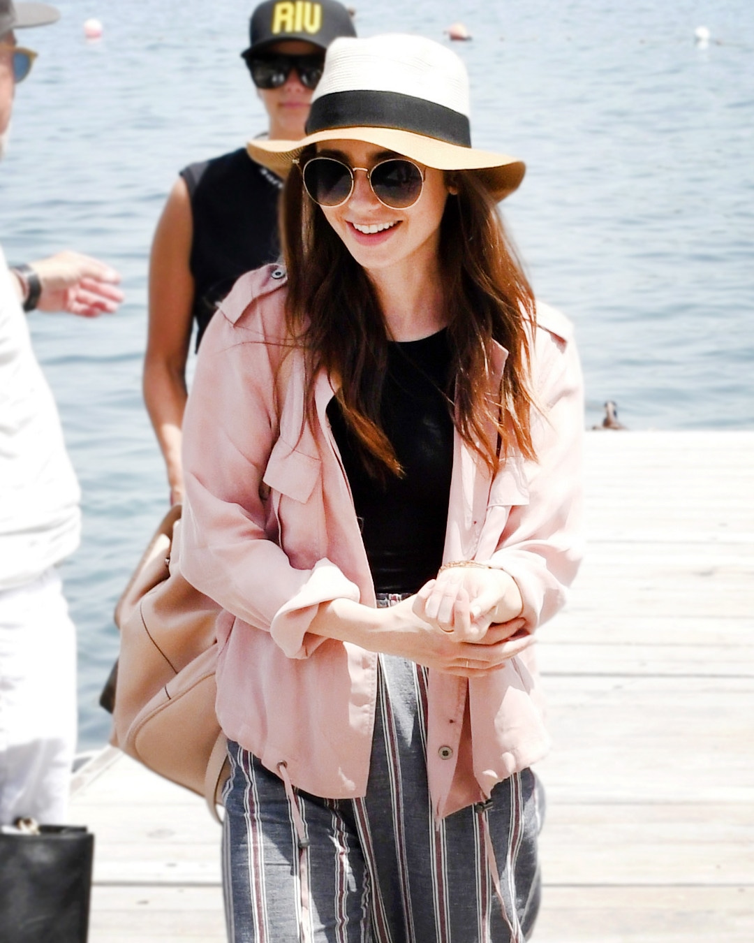 ESC: Lily Collins