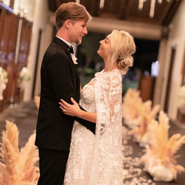 All the Details on Kaley Cuoco s Custom Wedding Dress