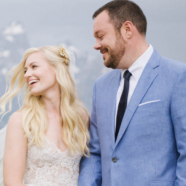 2 Broke Girls� Beth Behrs Marries Michael Gladis E