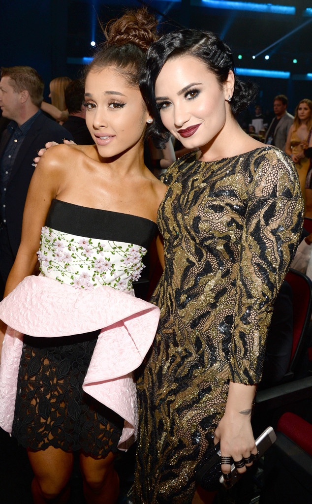  Ariana Grande, Demi Lovato