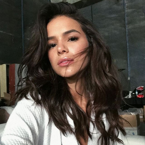 Bruna Marquezine, Instagram
