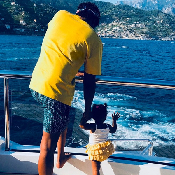 Thế giới độc đáo của Blue Ivy, Rumi và Sir Carter