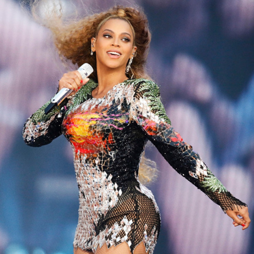 Beyonce Has Fans Buzzing Over Speculation She S Pregnant E Online Beyonce Has Fans Buzzing Over Speculation She S Pregnant E Online