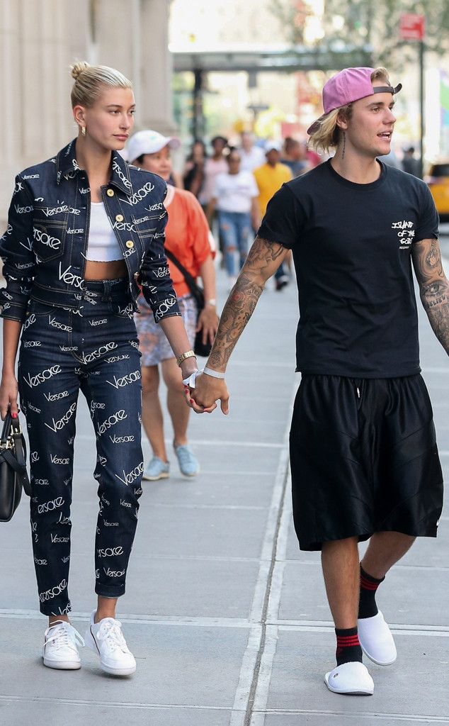 Justin Bieber And Hailey Baldwin Hold Hands During A Dinner Date In Nyc E Online Au