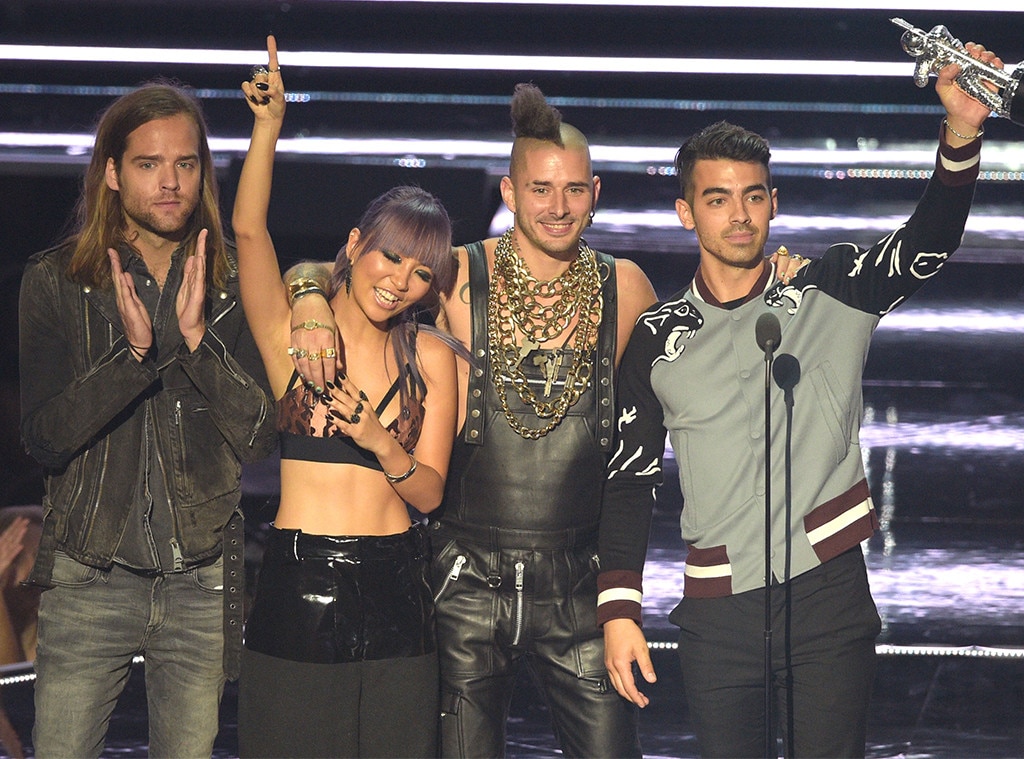 DNCE from Los ganadores en la categoría de 'Nuevos Artistas' en los MTV