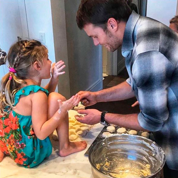 Tom Brady, Bridget Moynahan'ın Oğlu Jack Yeni Fotoğrafta Babasının Mini-Me'si