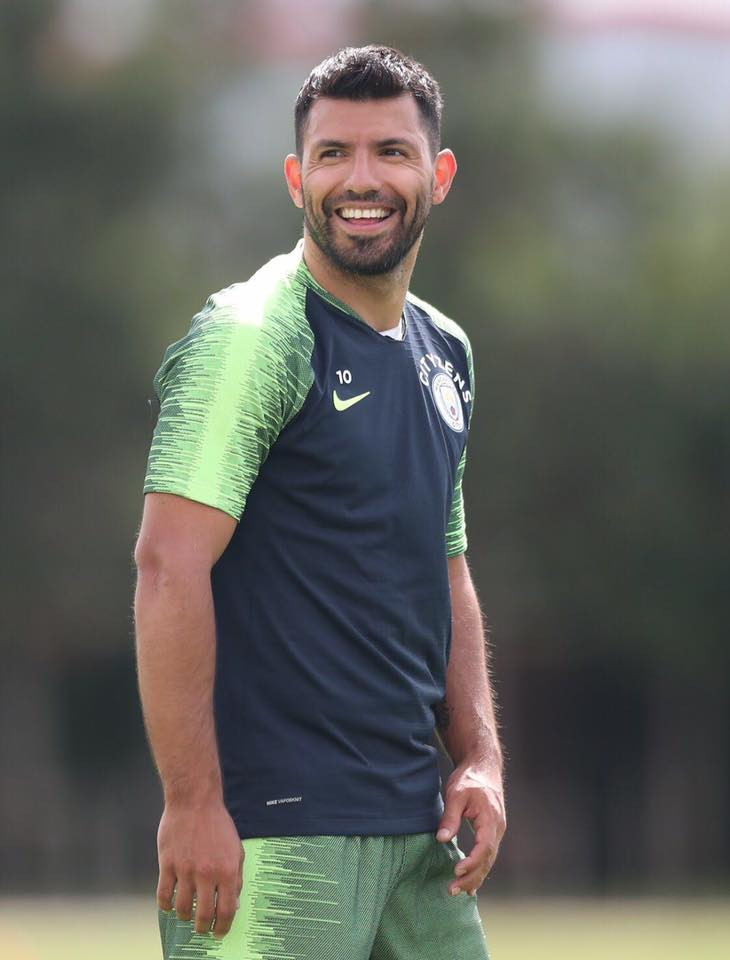 El Kun Agüero encontró el amor en una "lolita" de 18 años ...