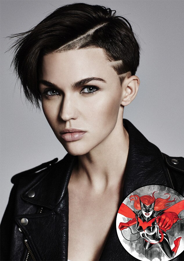 Ruby Rose Debuts As Batwoman From Everything We Know About The 2018 Cw Superhero Crossover E News 8706