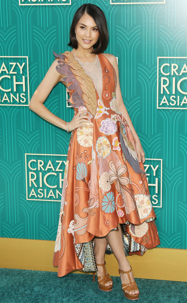 Carmen Soo from Crazy Rich Asians World Premiere | E! News