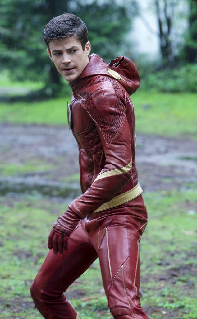 Grant Gustin Fires Back at Body Shamers After The Flash ...