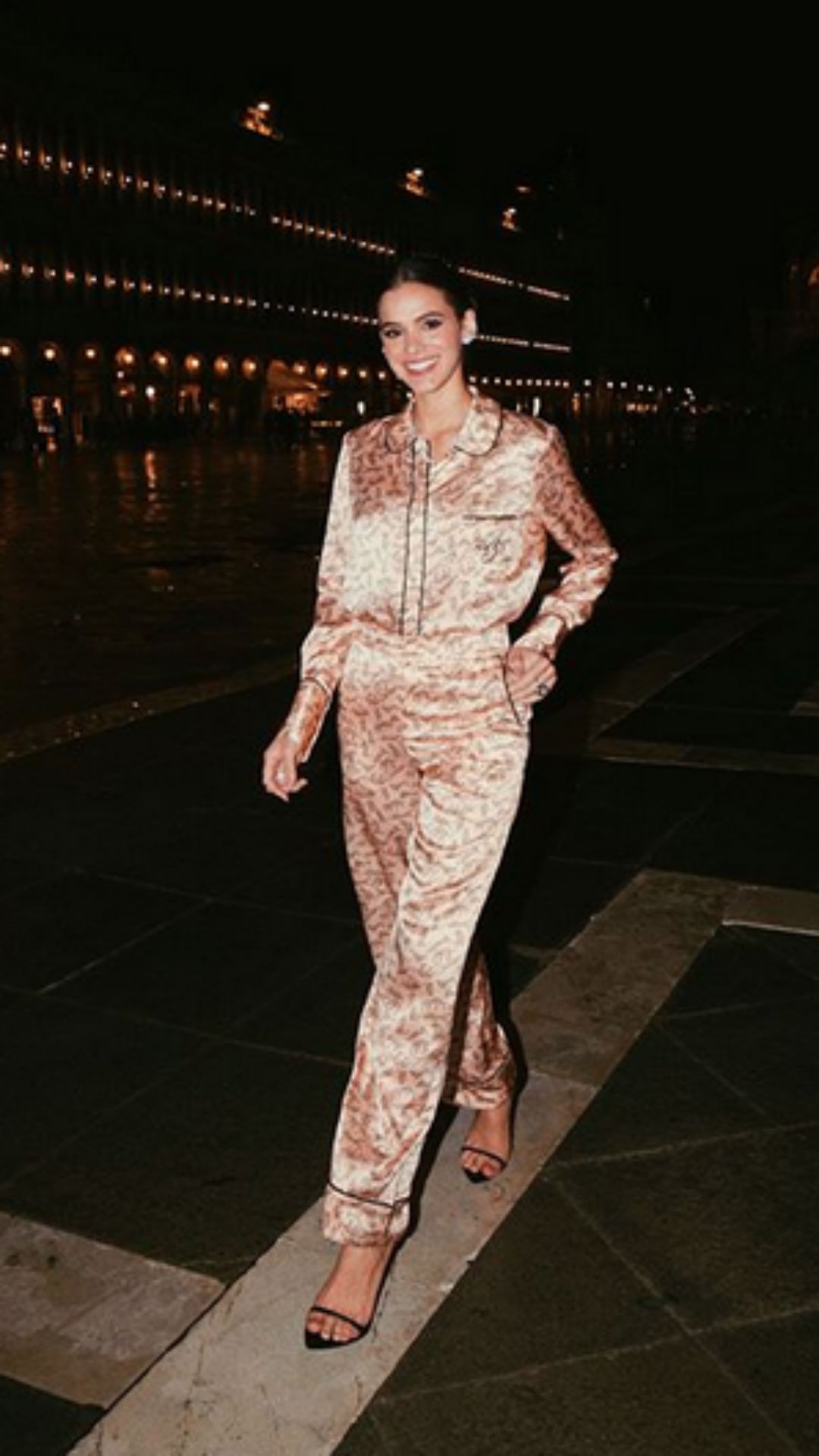 Bruna Marquezine, Instagram