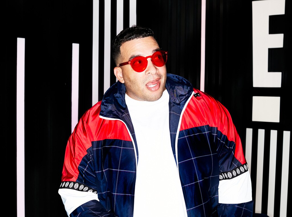 Jason Lee from Influencers at New York Fashion Week Spring 2019 E! News