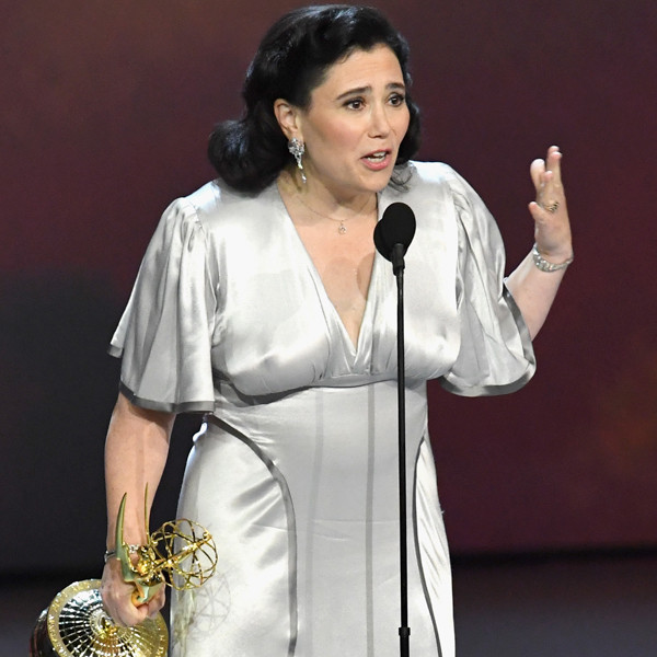 Alex Borstein Had the Best Entrance to Get Her 2018 Emmy 