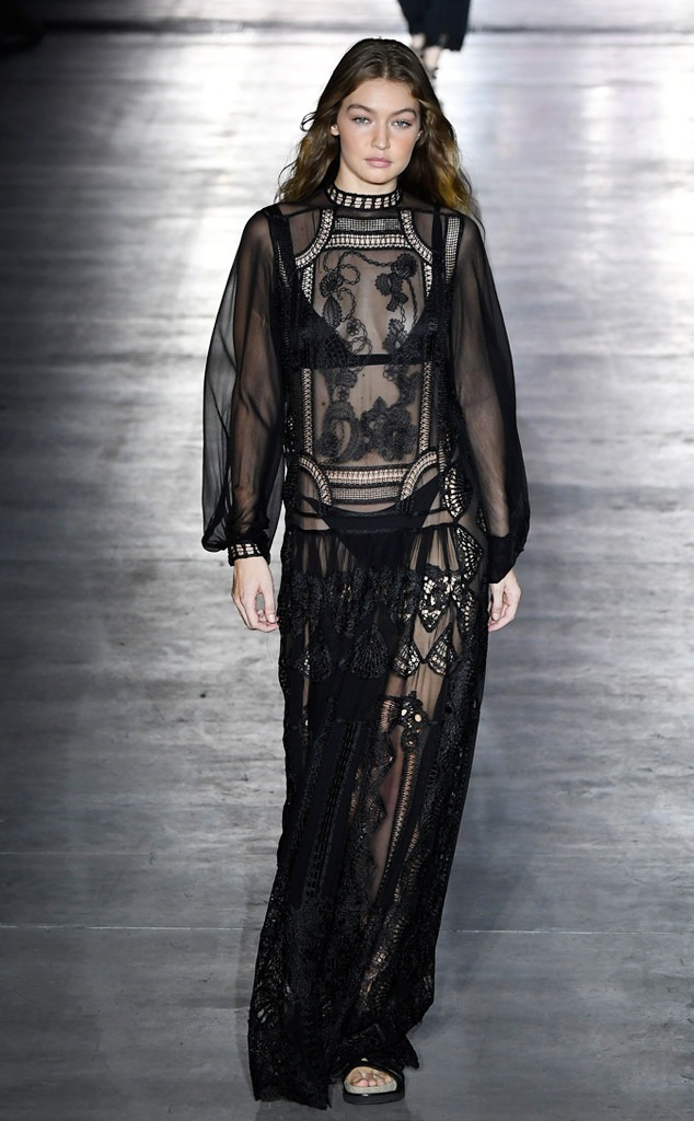 ESC: Best Looks Milan Fashion Week, Alberta Ferretti