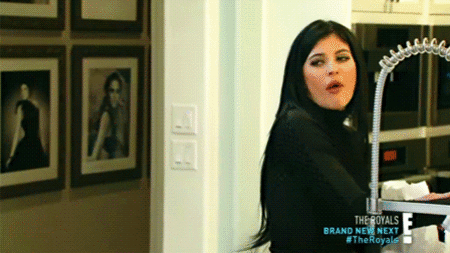 Kylie Jenner gif