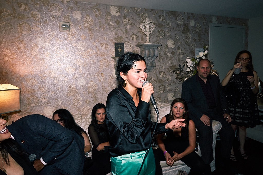 J Lo Parties With Selena Gomez And Other Top Female Stars E Online