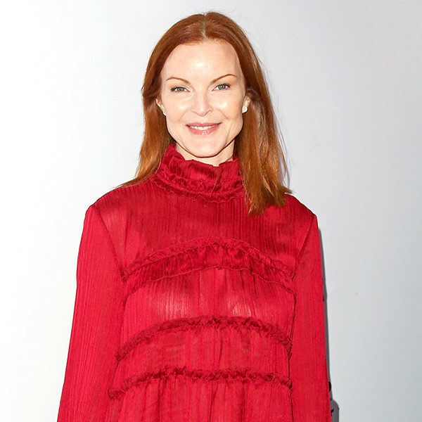 How Marcia Cross Learned Her Anal Cancer Was Tied to Husband's Cancer - E! NEWS thumbnail