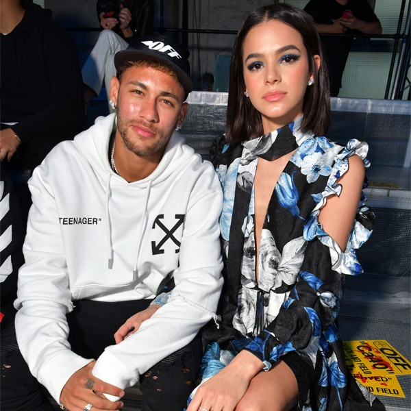 Neymar, Bruna Marquezine, Paris Fashion Week 