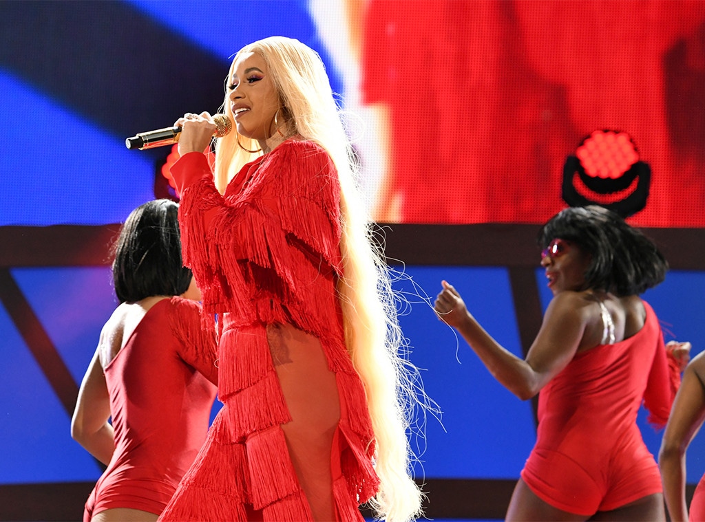 Cardi B Gives First Performance Since Giving Birth | E! News