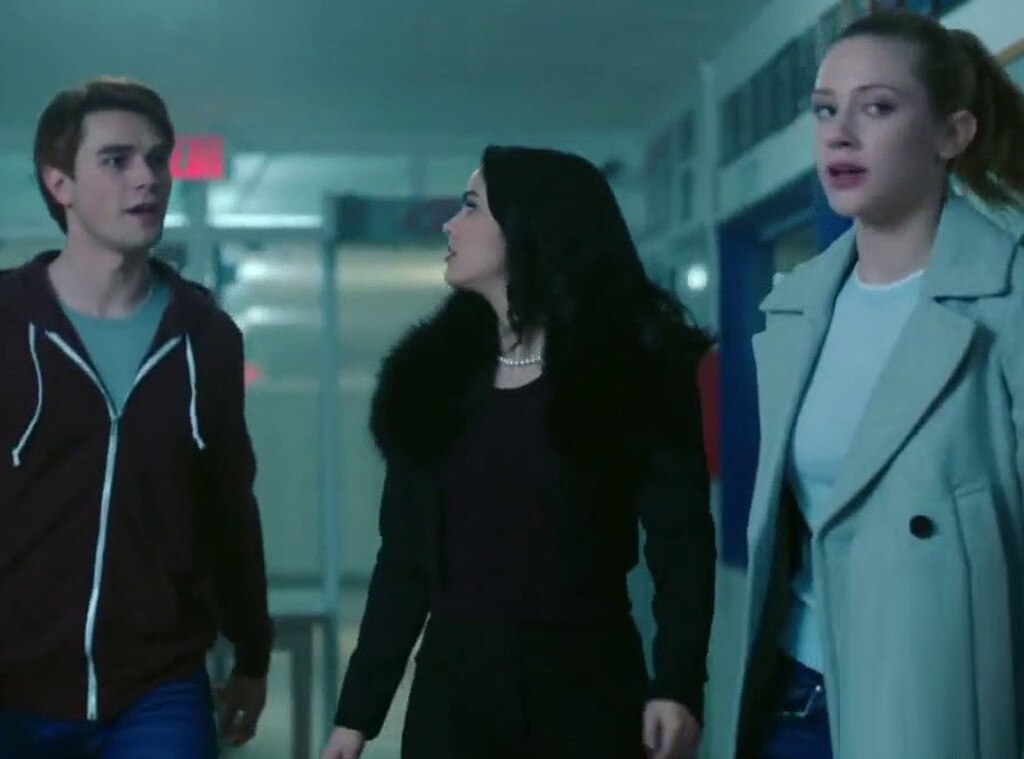Riverdale's Most OMG Moments! E! News