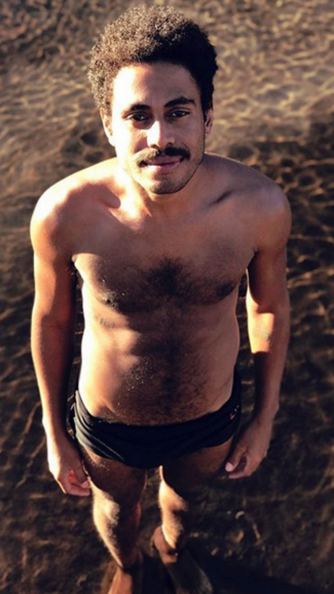 Ícaro Silva