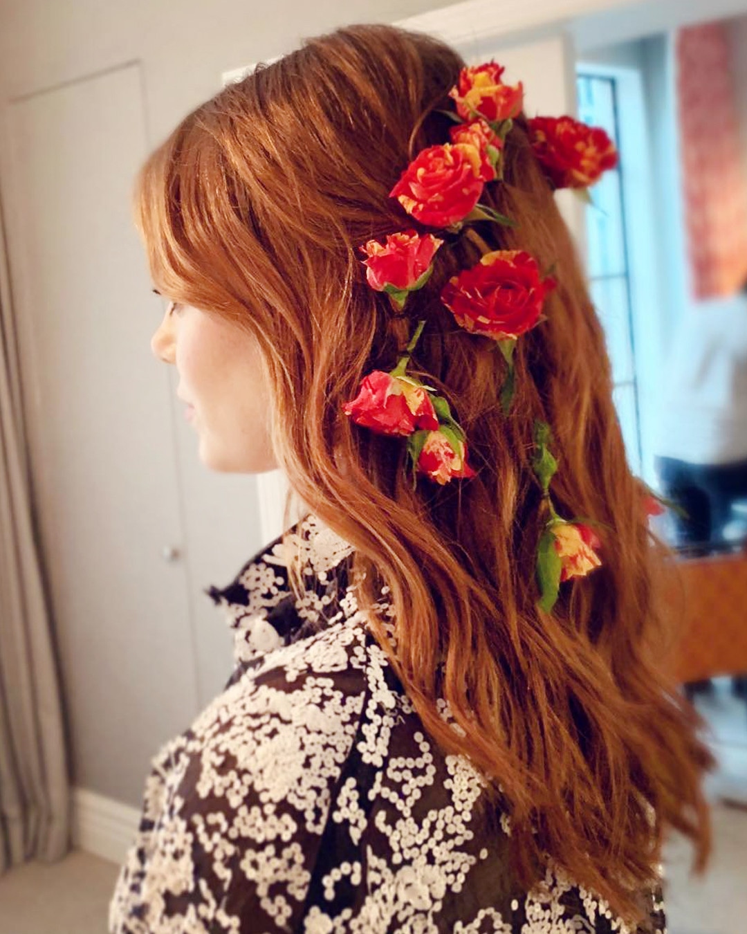 Emma Stone's Hairstylist Shares 4 Weather-Proof Styling Tips - E! Online