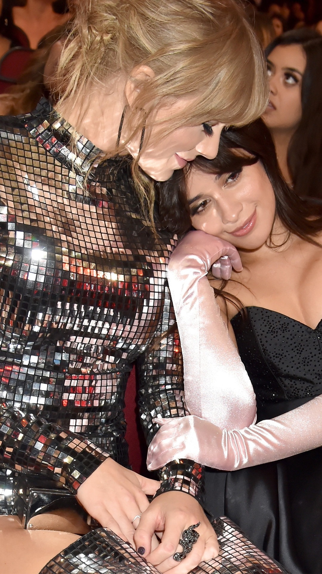 Taylor Swift, Camila Cabello, 2018 American Music Awards, AMAs, Candid