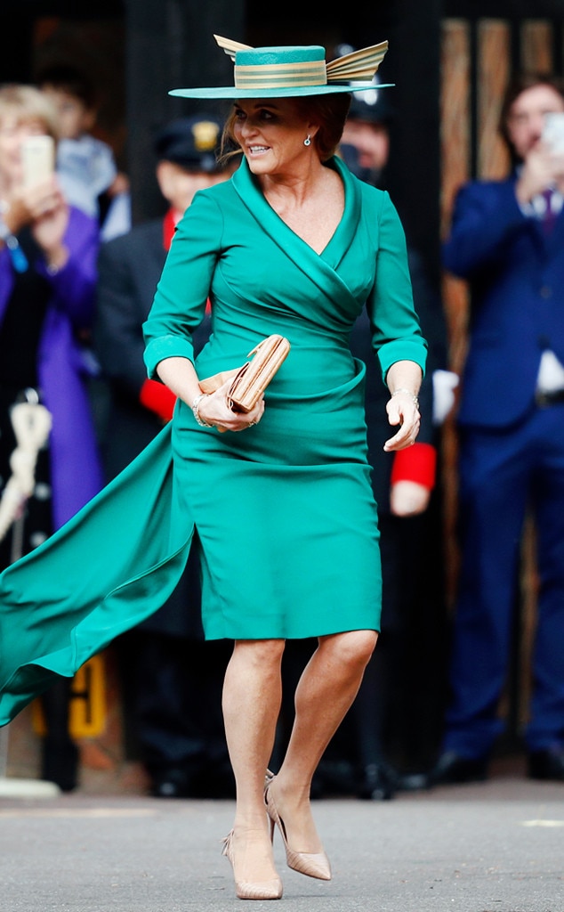 Here s What Sarah Ferguson Wore to Daughter Princess Eugenie s Wedding