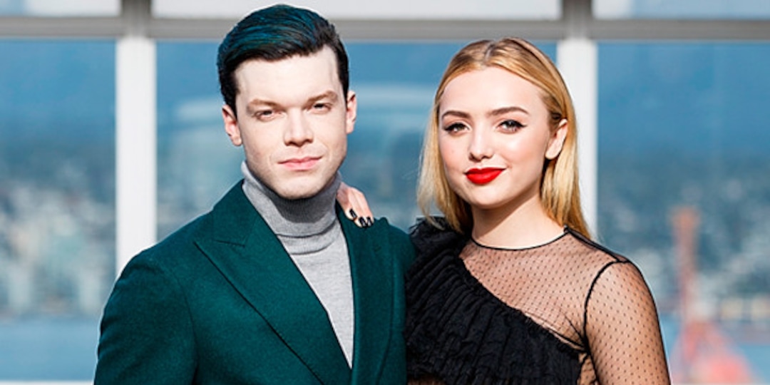 Peyton List And Cameron Monaghan Break Up E Online Peyton List Boyfriend 2022