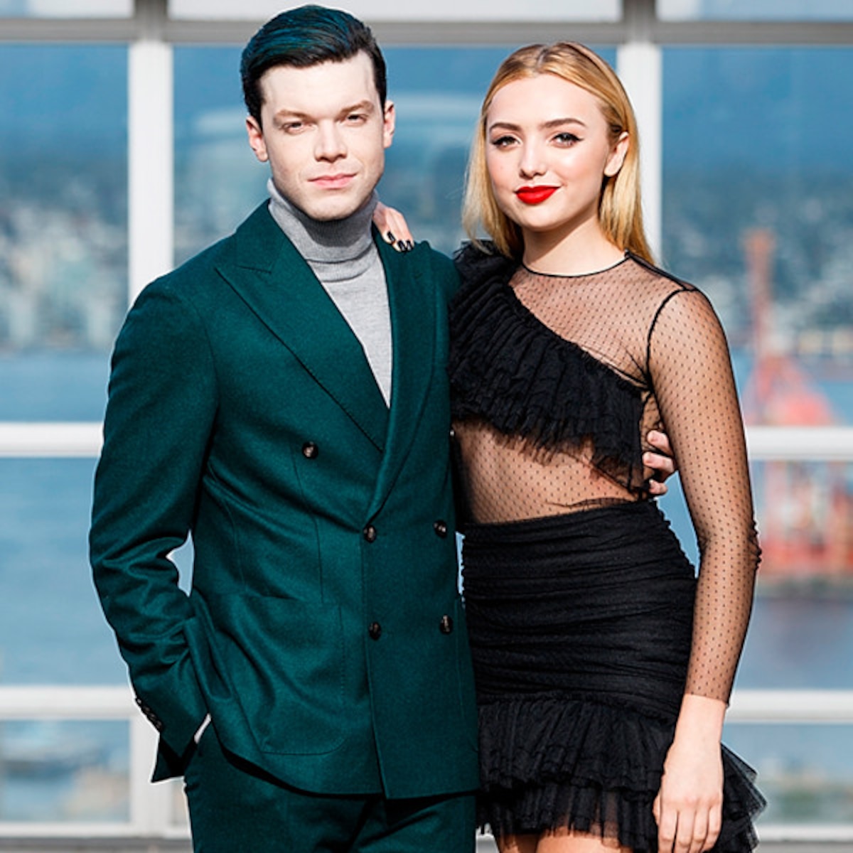 Peyton List And Cameron Monaghan Break Up E Online Peyton List Boyfriend 2022