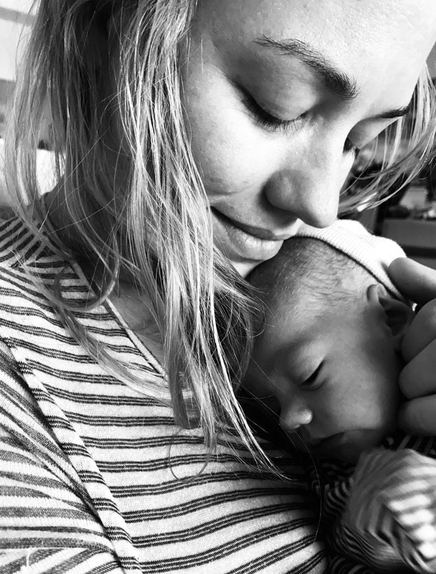 Yvonne Strahovski Gives Birth To A Baby Boy E Online Yvonne Strahovski Gives Birth To A Baby Boy E Online