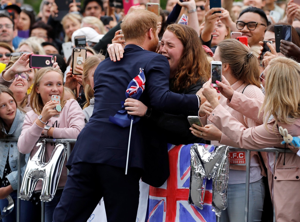 Prince Harry, Fan, Hug