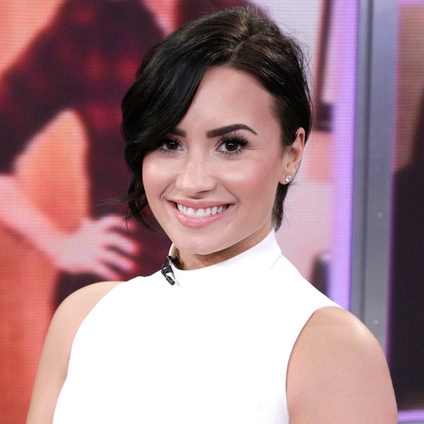 Demi Lovato Looks Happy and Healthy On Yet Another Post-Rehab Outing