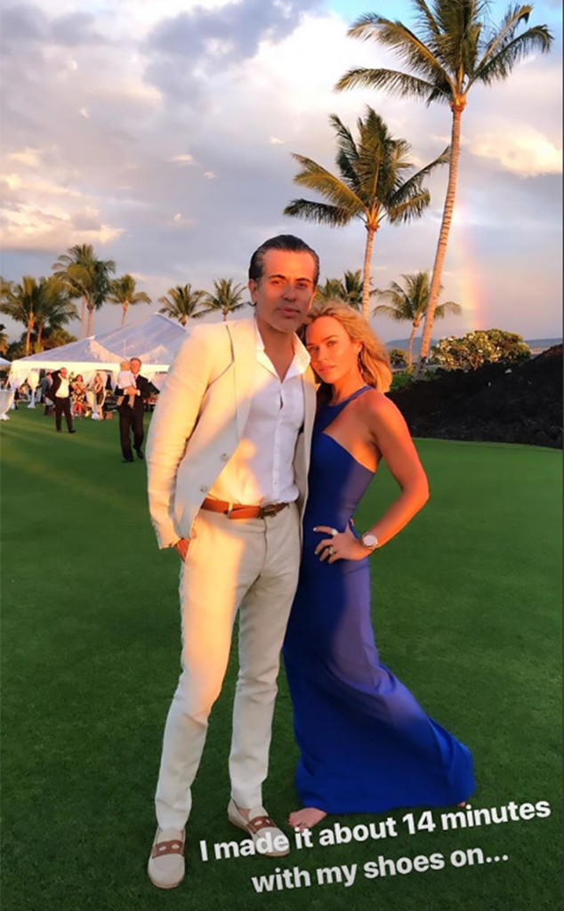 camille grammer bridesmaid dresses A Line Halter Emerald Green Bridesmaid Dresses Satin Wedding Guest Dre main image 1