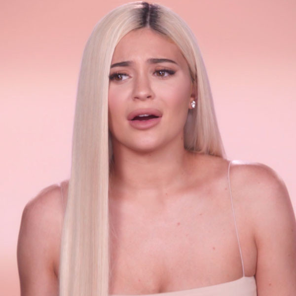 Kylie Jenner Struggles With Her New Body at a Calvin Klein Photo Shoot - E!  Online