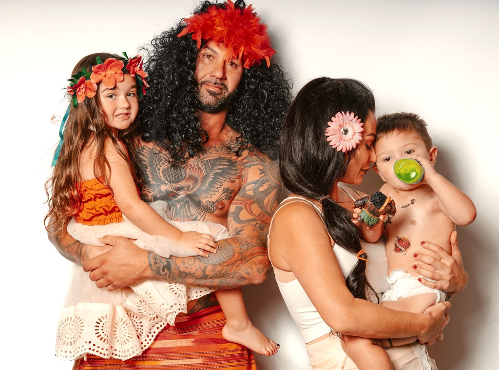 Jenni Farley Roger Mathews And Family Have Halloween Photo Shoot E Online Jenni Farley Roger Mathews And Family Have Halloween Photo Shoot E Online