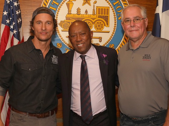 Matthew McConaughey Surprises Hurricane Harvey First Responders