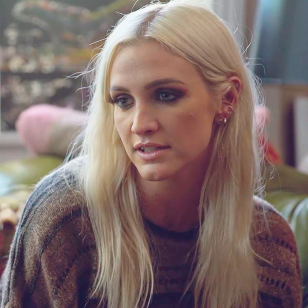 Ashlee Simpson Turns To Mom Tina For Advice About Being A Working