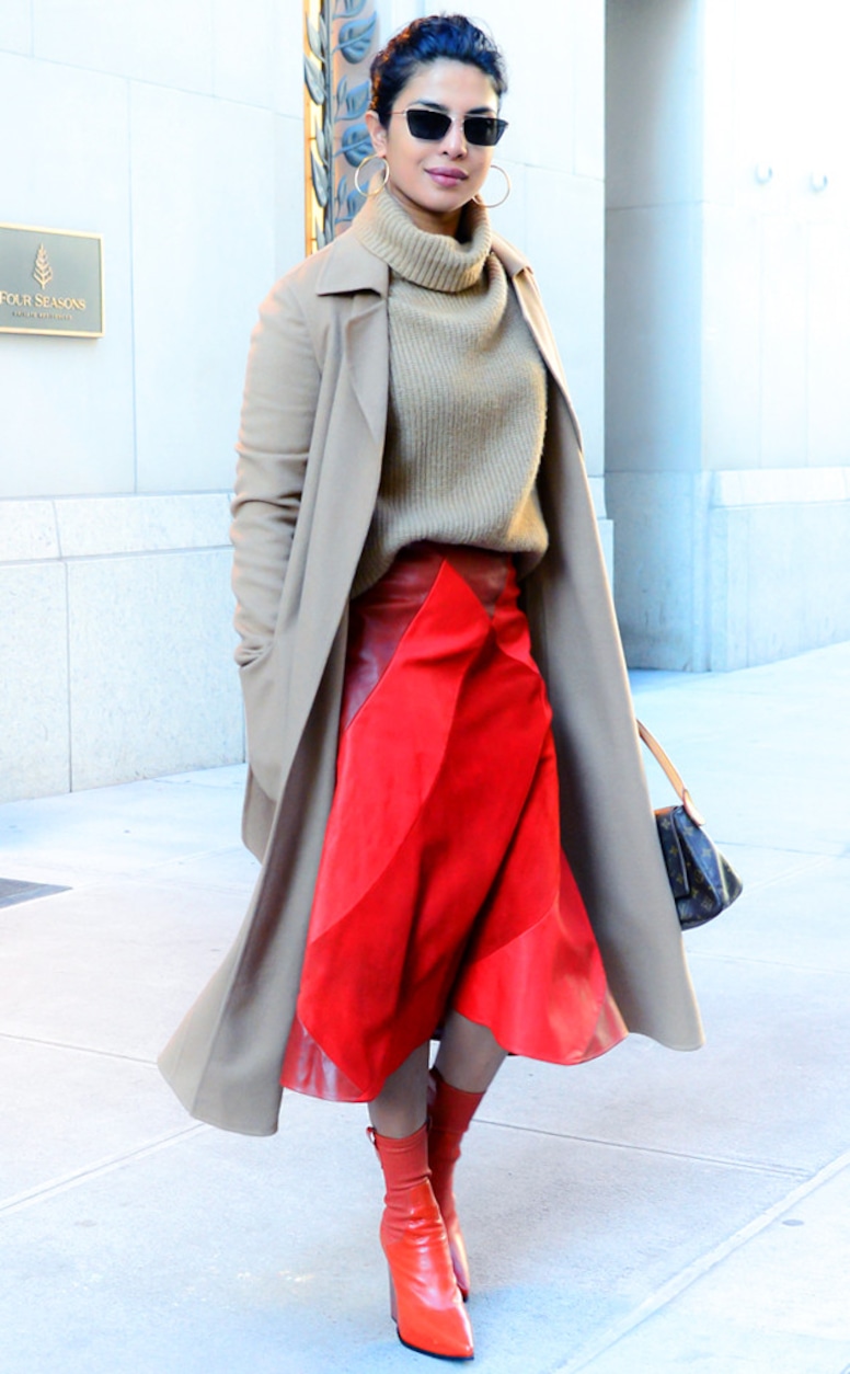 ESC: Priyanka Chopra, Celeb Street Style