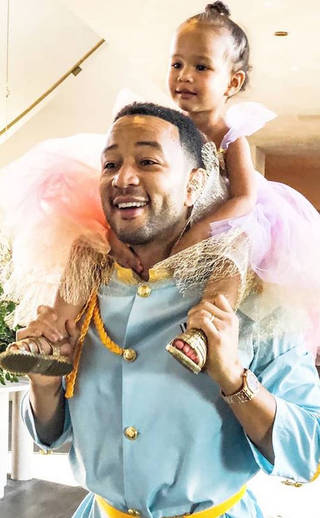 Piggyback Time From Chrissy Teigen & John Legend's Cutest Family ...