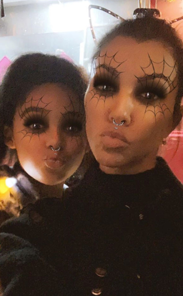 Kourtney Kardashian, Halloween
