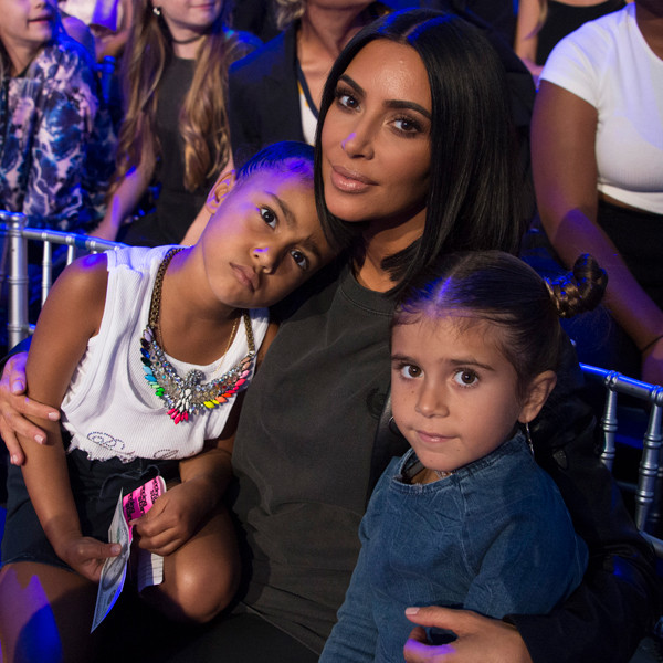 north-west-y-penelope-disick-ahora-pertenecen-al-coro-del-servicio