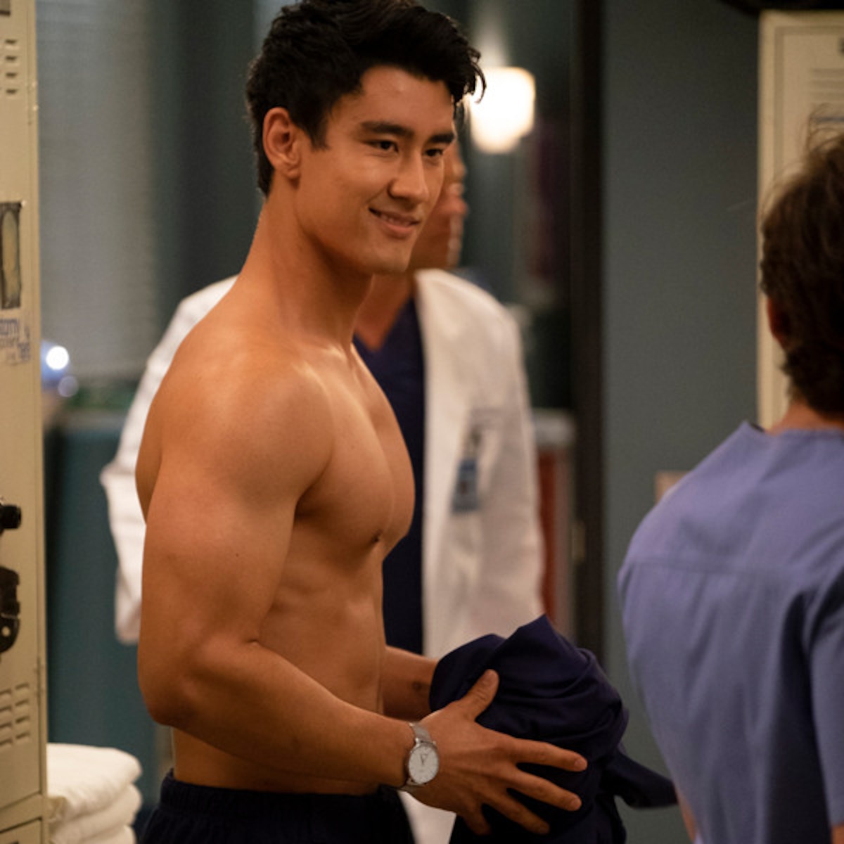 Take Some Time To Appreciate The Hot Shirtless Docs Of Grey'S - E! Online